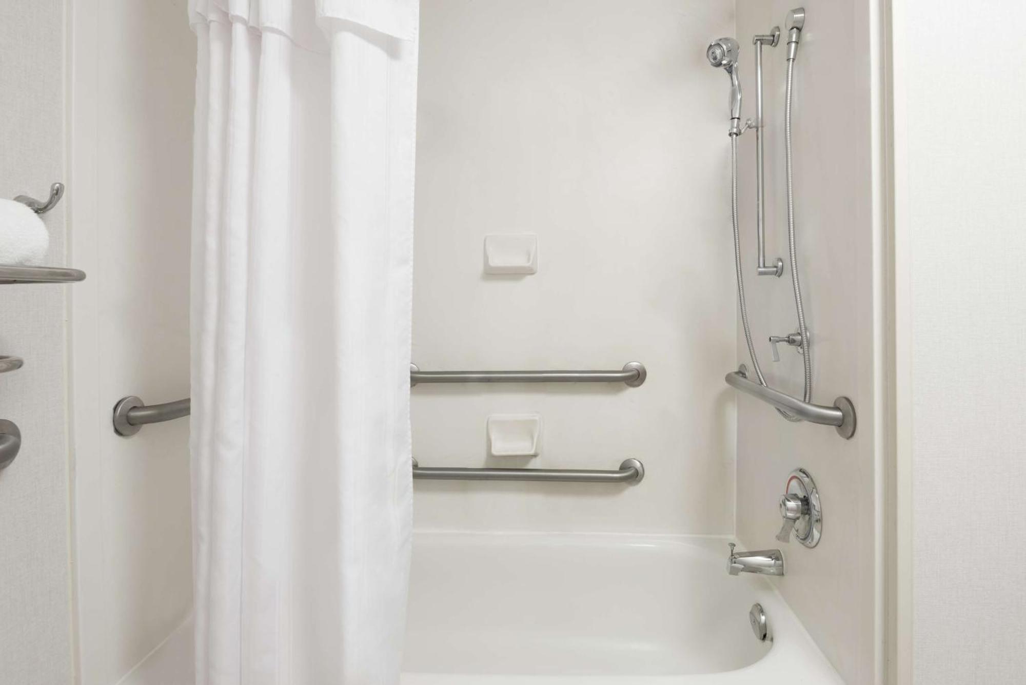 Homewood Suites By Hilton Raleigh/Crabtree Valley Екстер'єр фото