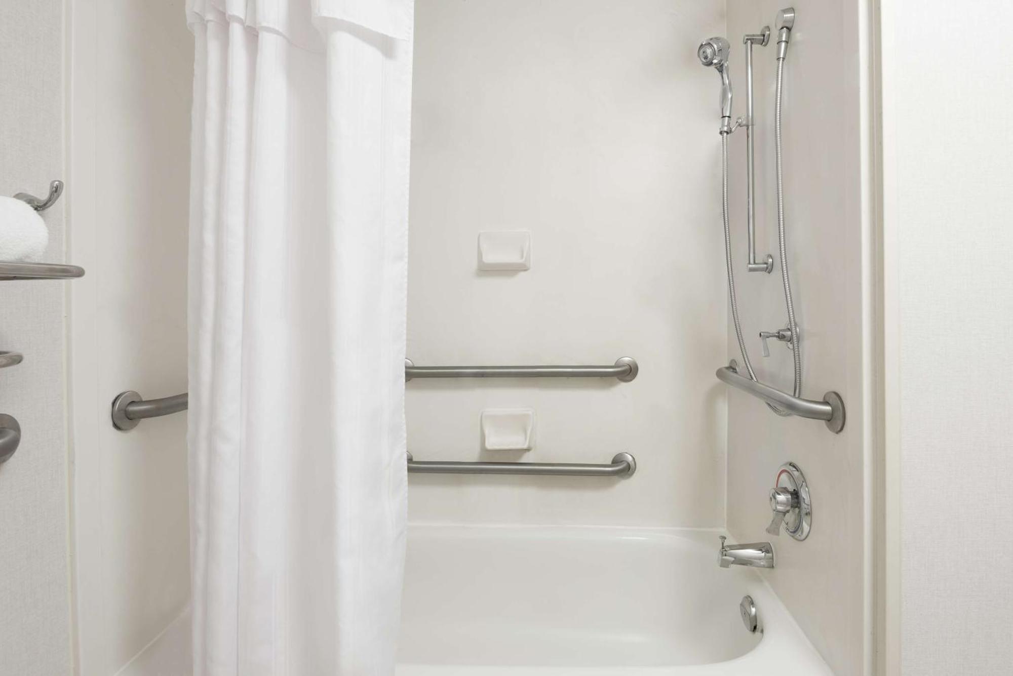 Homewood Suites By Hilton Raleigh/Crabtree Valley Екстер'єр фото