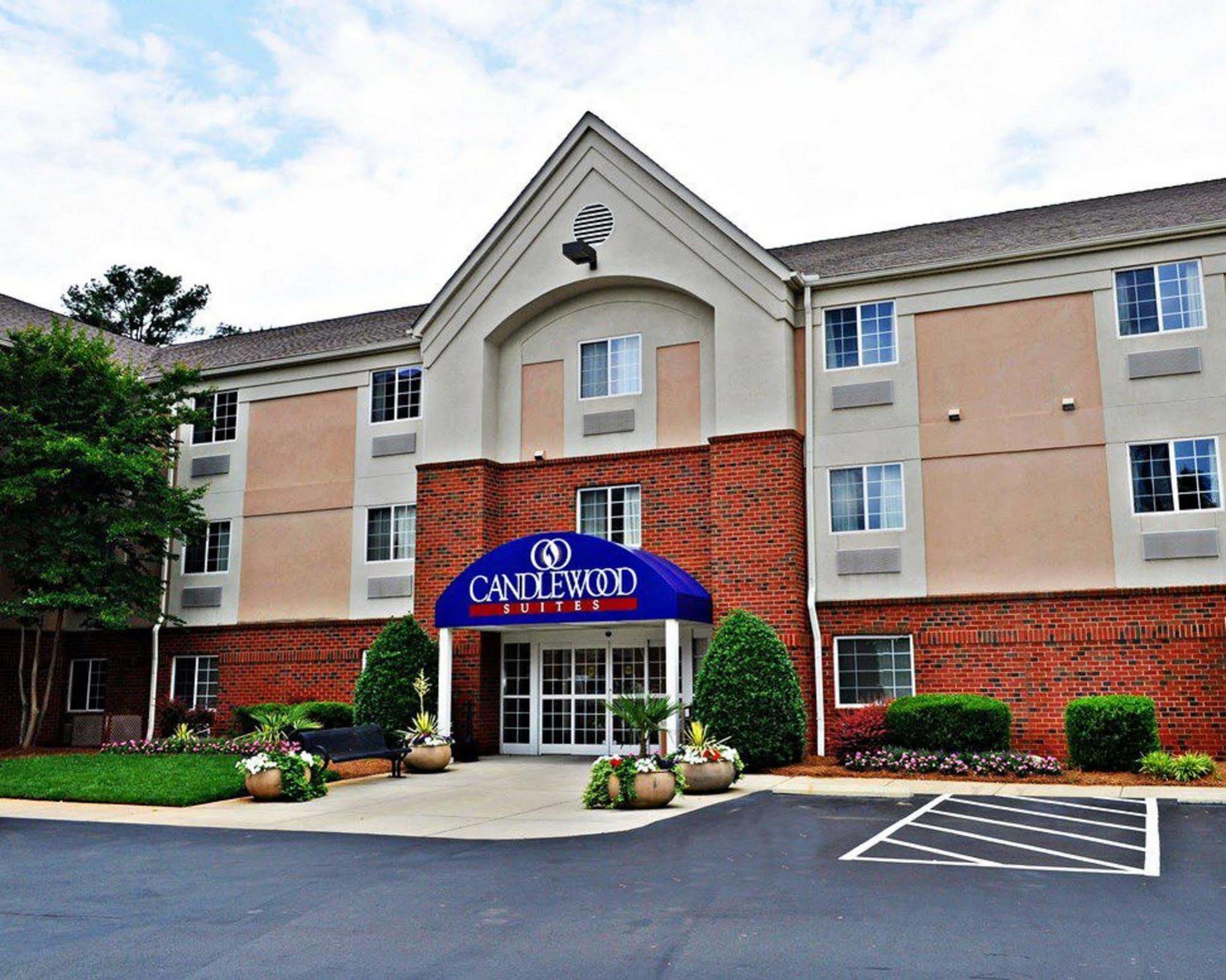 Homewood Suites By Hilton Raleigh/Crabtree Valley Екстер'єр фото